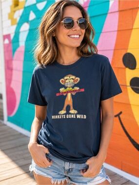 Tennessee River Size Medium Monkeys Gone Wild Graphic Tee